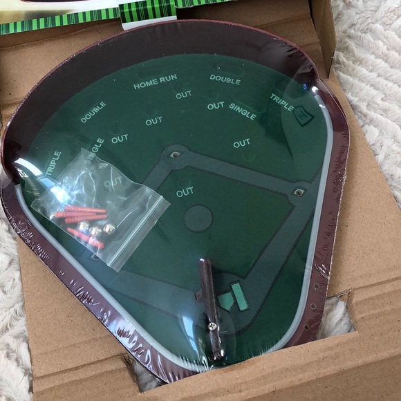 Mini Baseball Desk Game -New in box,sealed plastic - Picture 4 of 6